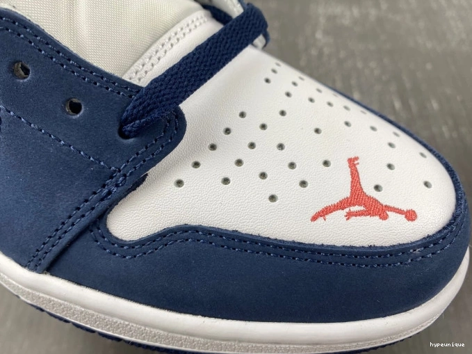 HYPE Midnight 1 Jordan Low SB Navy CJ7891-400 0805